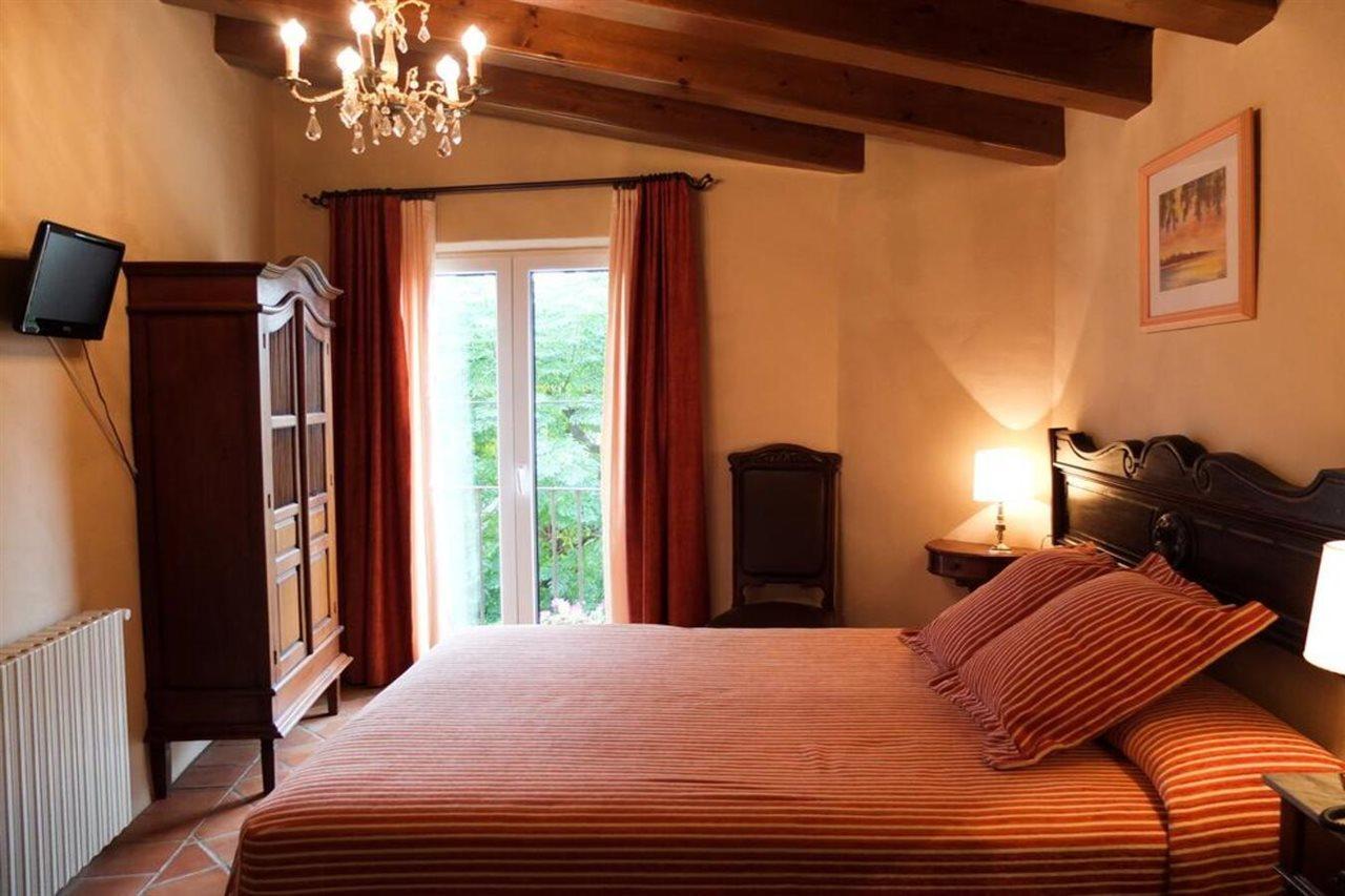 Hotel Sant Feliu Sant Feliu de Boada Екстериор снимка