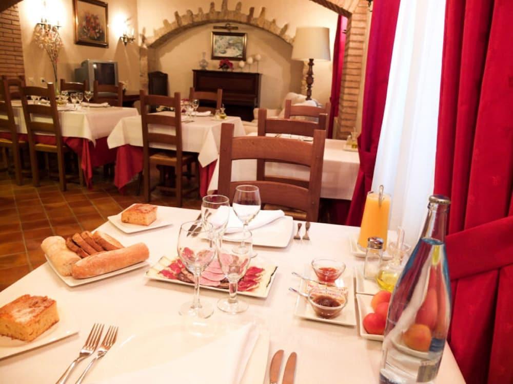 Hotel Sant Feliu Sant Feliu de Boada Екстериор снимка