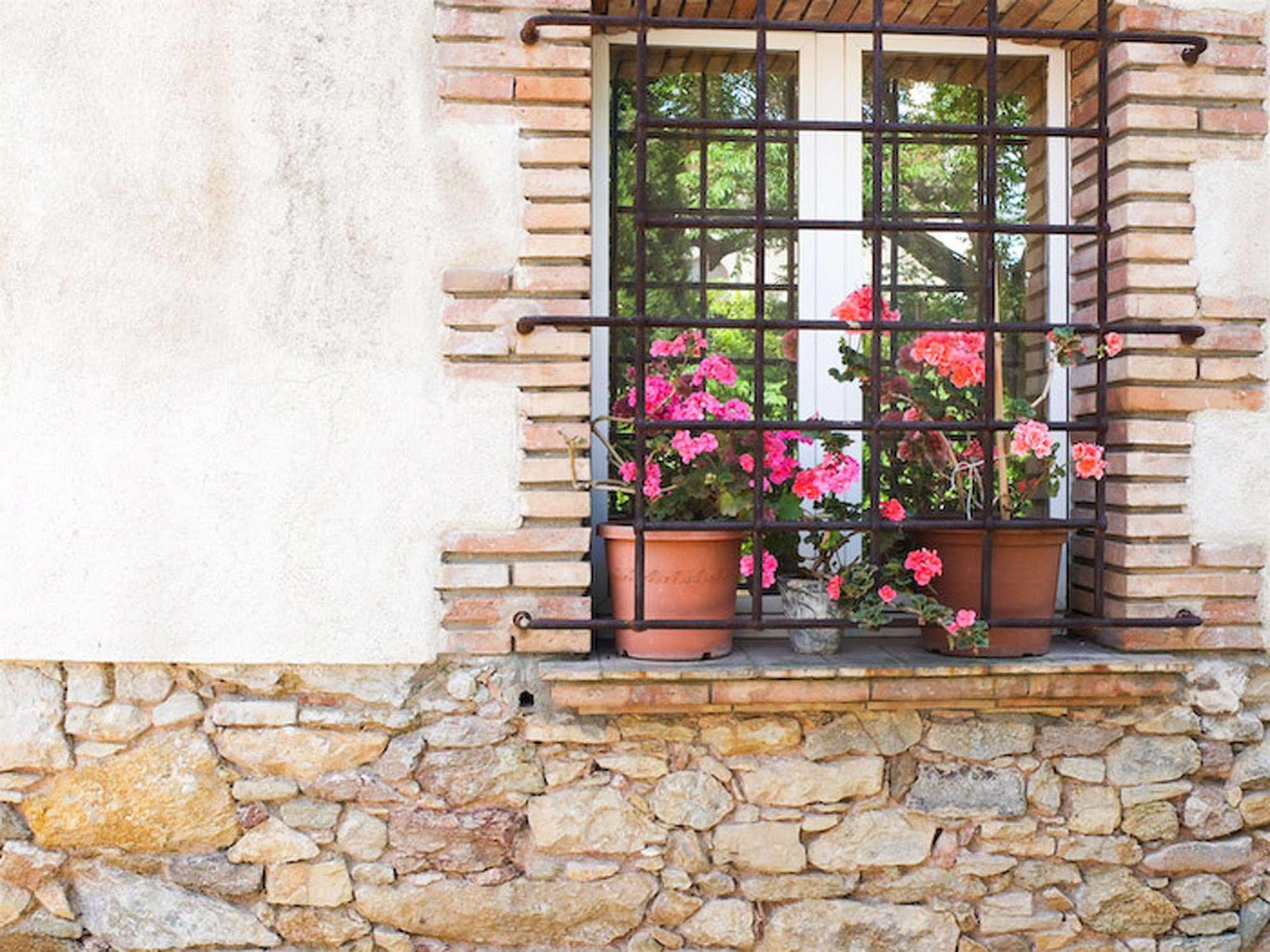 Hotel Sant Feliu Sant Feliu de Boada Екстериор снимка