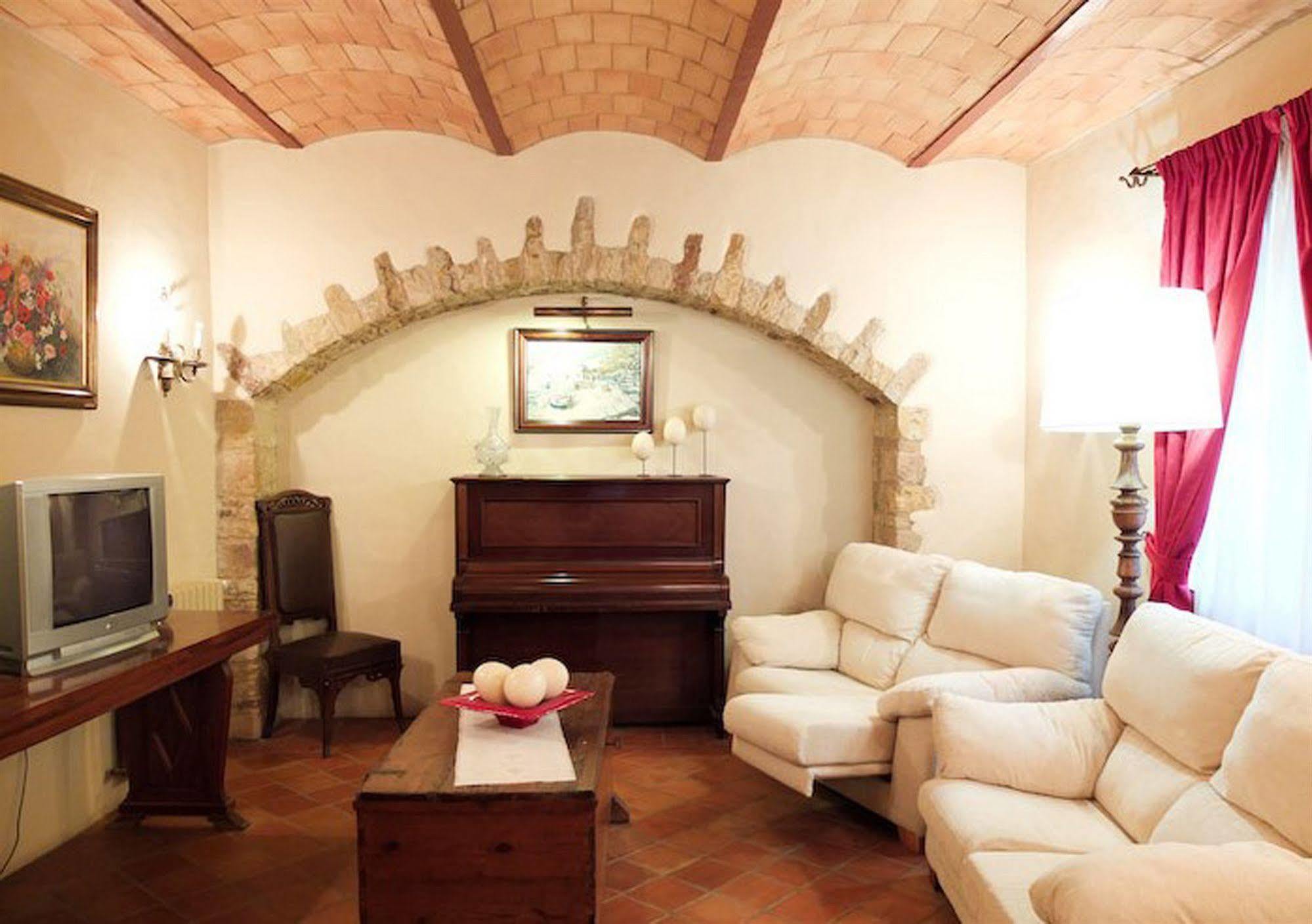 Hotel Sant Feliu Sant Feliu de Boada Екстериор снимка