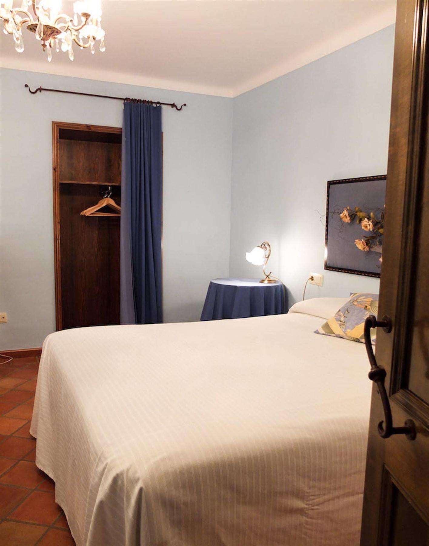 Hotel Sant Feliu Sant Feliu de Boada Екстериор снимка